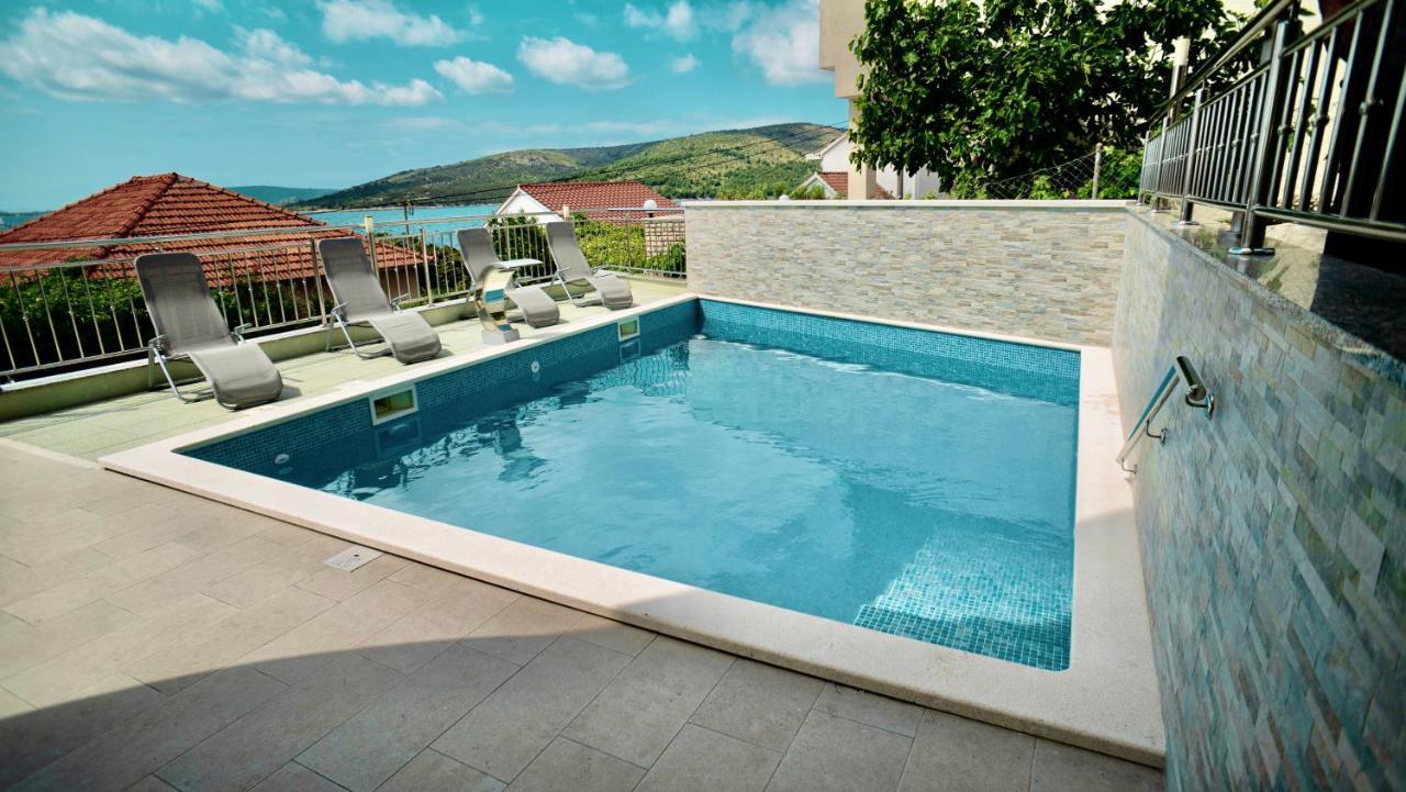 סגט ווראנייצה Trogir-Luxury Villa Sapphirus מראה חיצוני תמונה