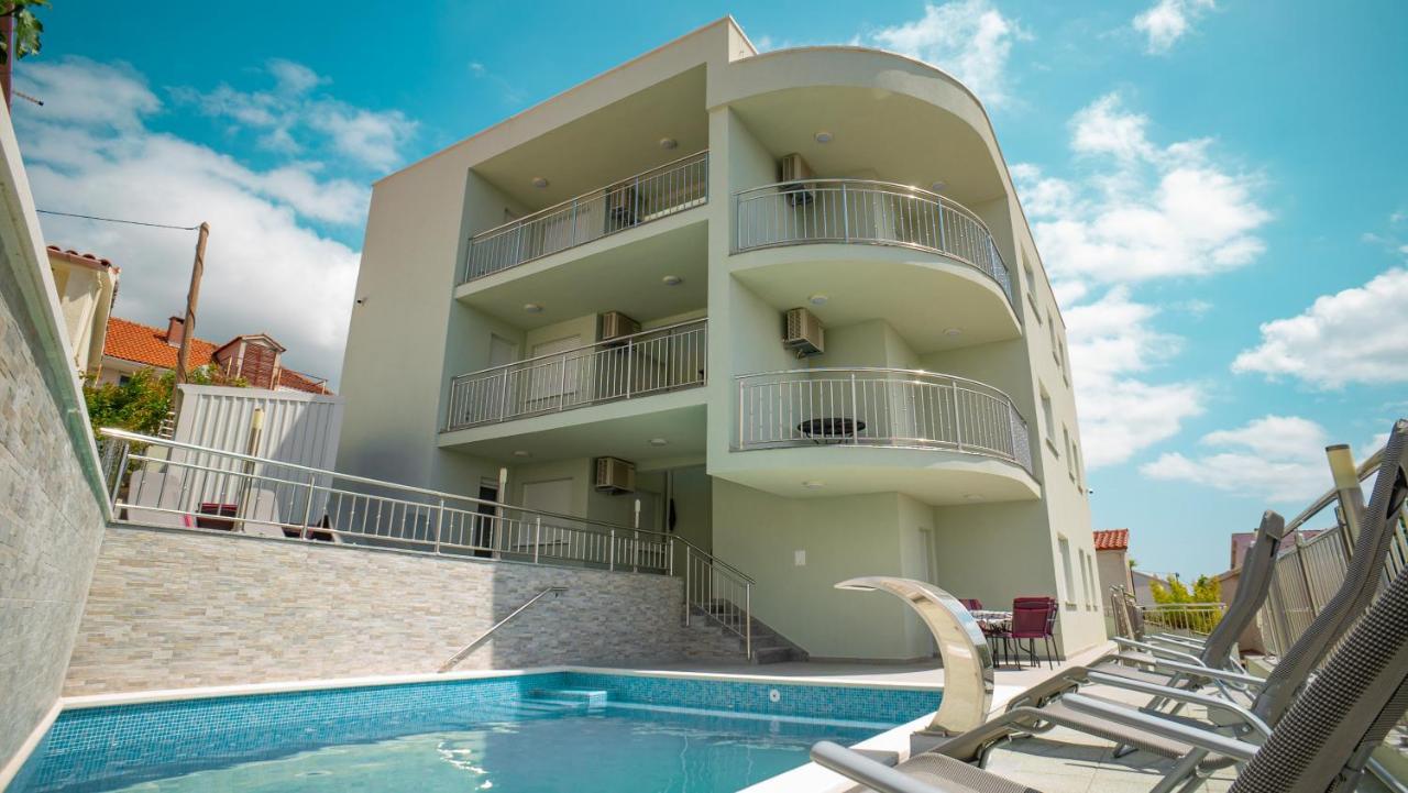 סגט ווראנייצה Trogir-Luxury Villa Sapphirus מראה חיצוני תמונה