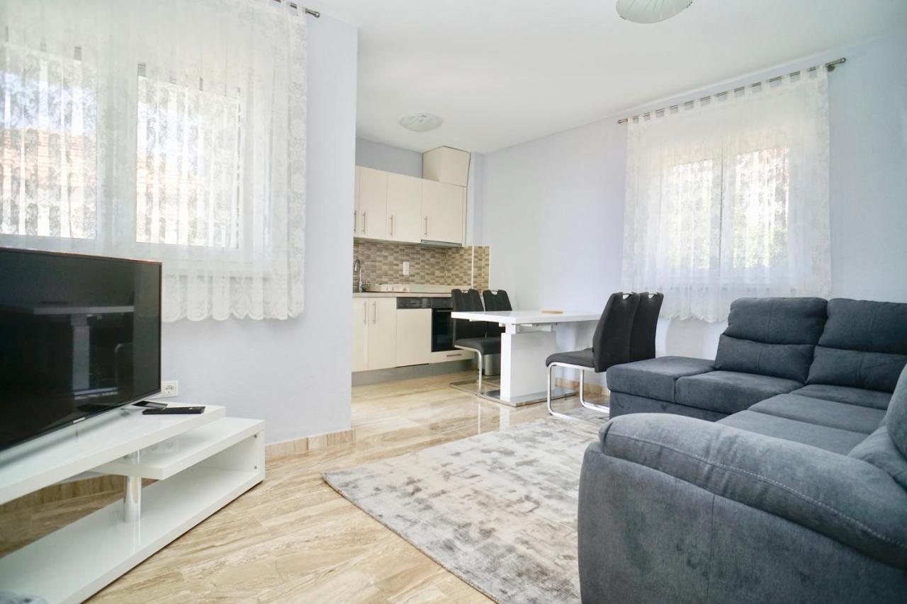 סגט ווראנייצה Trogir-Luxury Villa Sapphirus מראה חיצוני תמונה
