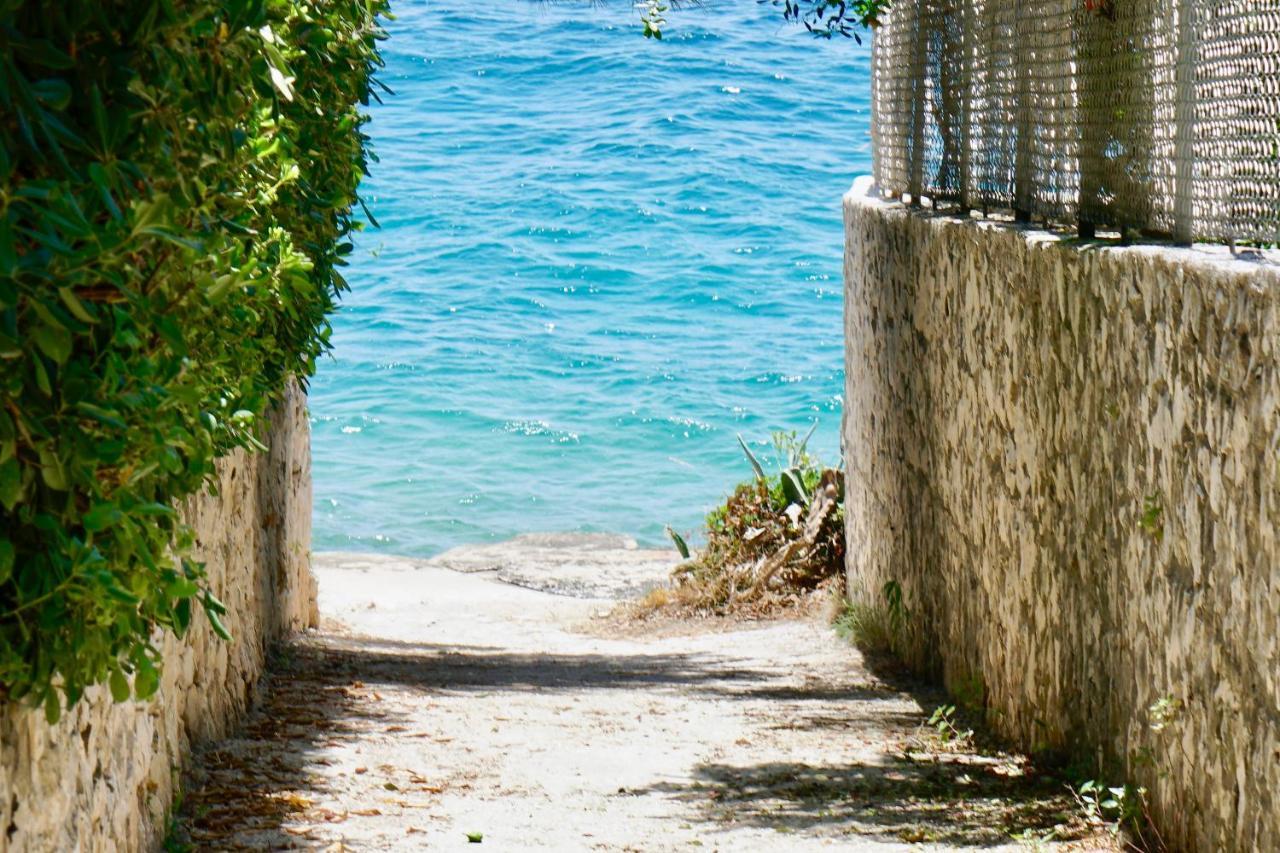 סגט ווראנייצה Trogir-Luxury Villa Sapphirus מראה חיצוני תמונה